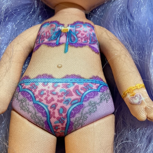 Na Na Na Surprise Doll, 11" - Picture 4 of 8